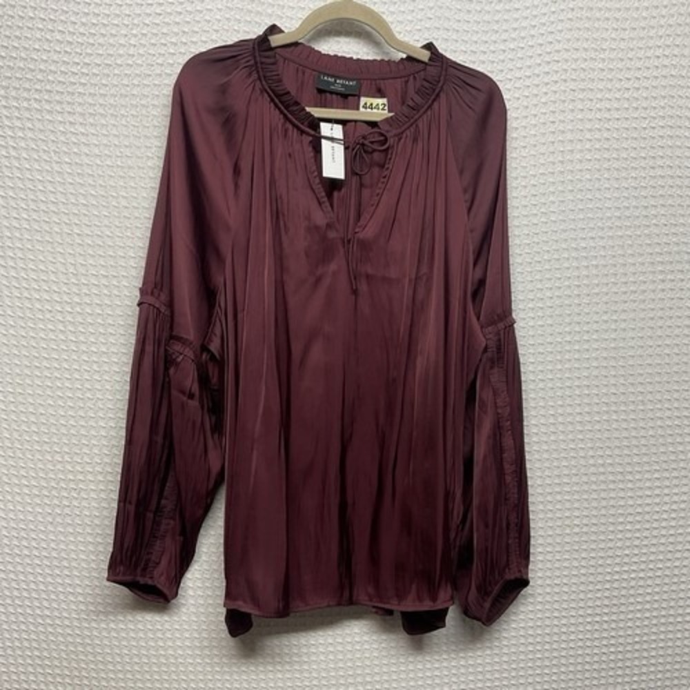 NWT Lane Bryant Maroon Red Ruffle SplitNeck Blouse Top Women 6/28 (3X) Indonesia